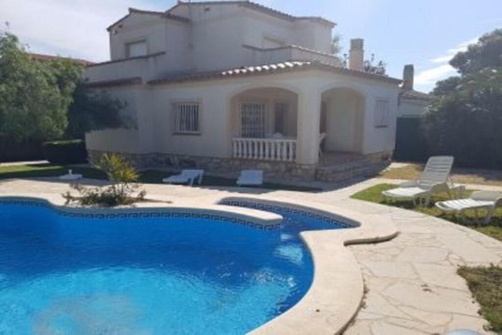 Dolce Relax * Les Tres Cales